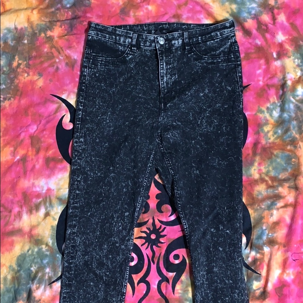 acid washed jean
